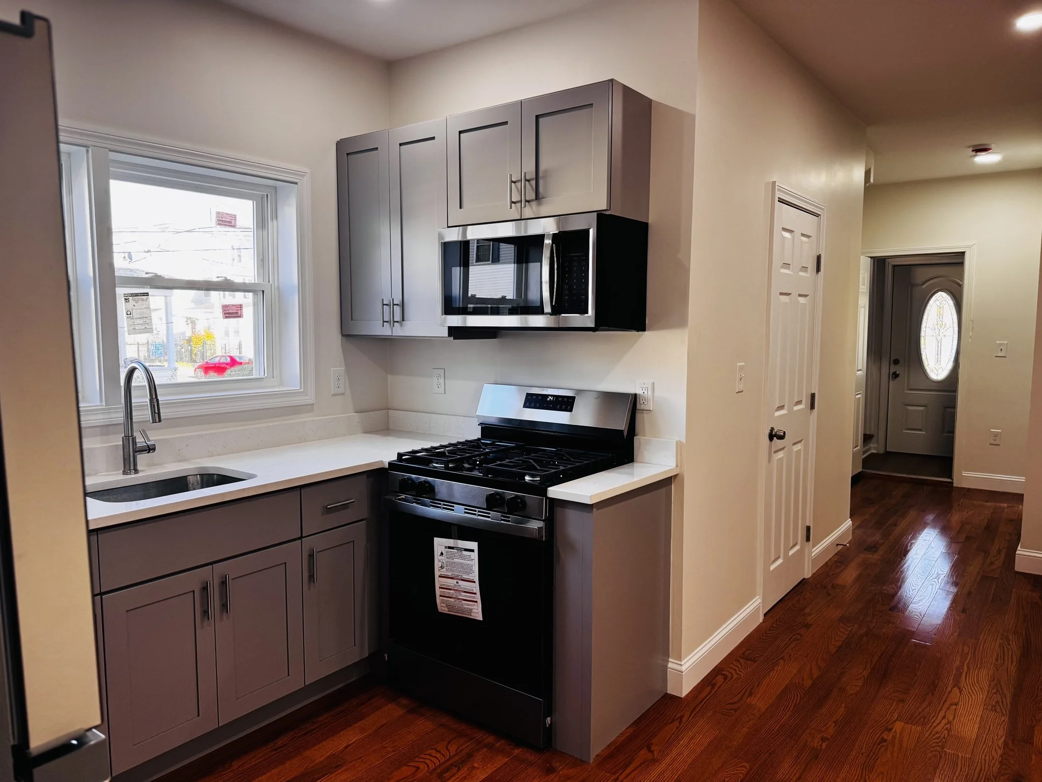 2 bed, 1 bath apartment for rent at 150 Bradford St Unit 1, Everett