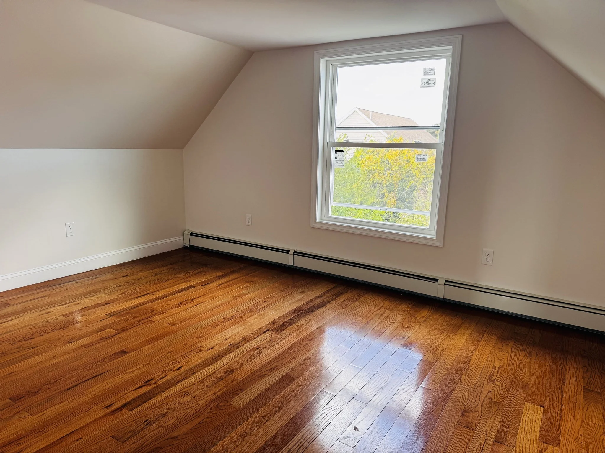 5 bed, 1 bath apartment for rent at 150 Bradford St Unit 2, Everett — photo 13 of 21
