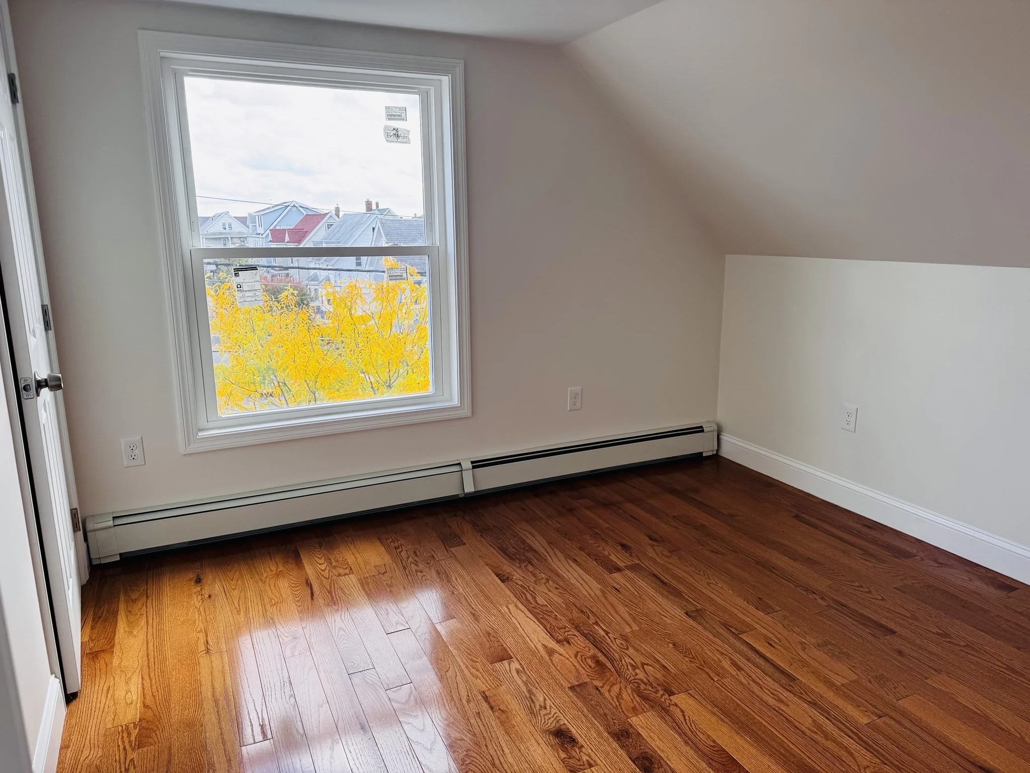 5 bed, 1 bath apartment for rent at 150 Bradford St Unit 2, Everett — photo 12 of 21