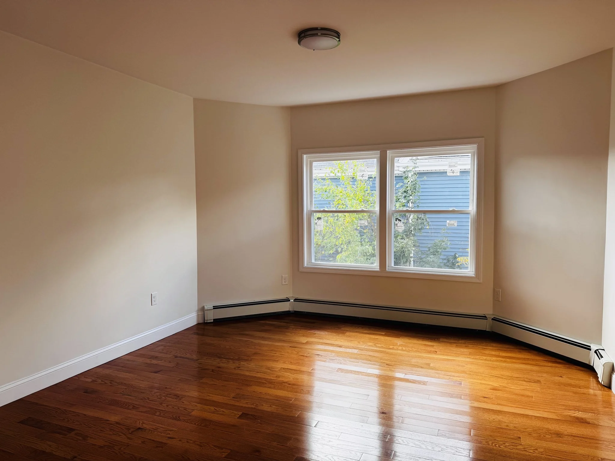 5 bed, 1 bath apartment for rent at 150 Bradford St Unit 2, Everett — photo 11 of 21
