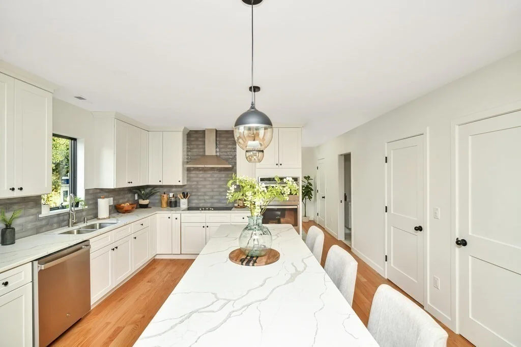 3 bed, 2 bath apartment for rent at 150 Columbia St Unit 4, Cambridge — photo 2 of 15