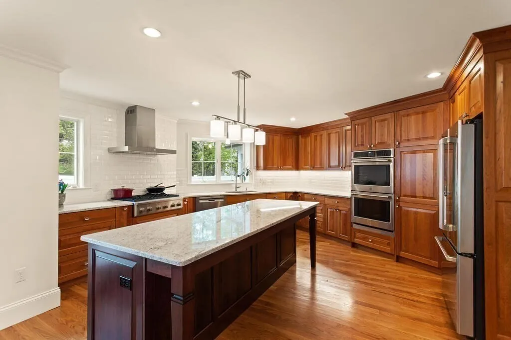 6 bed, 6 bath apartment for rent at 150 Country Club Rd Unit 1, Oak Hill — photo 12 of 39