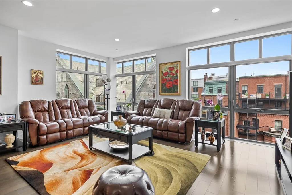3 bed, 2 bath apartment for rent at 150 Dorchester Ave Unit 510, South Boston — photo 4 of 30