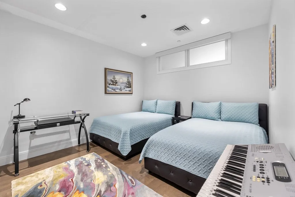 3 bed, 2 bath apartment for rent at 150 Dorchester Ave Unit 510, South Boston — photo 24 of 30