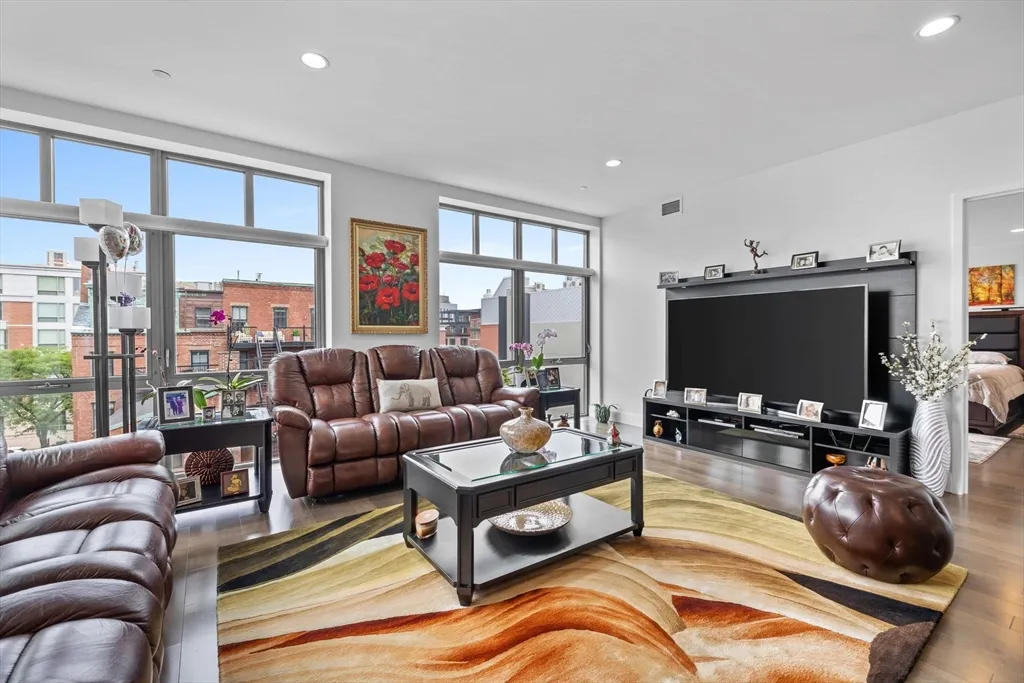 3 bed, 2 bath apartment for rent at 150 Dorchester Ave Unit 510, South Boston — photo 6 of 30