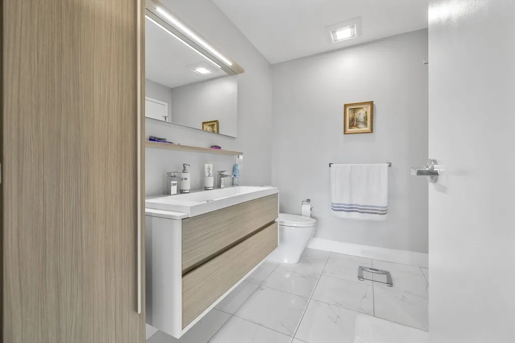 3 bed, 2 bath apartment for rent at 150 Dorchester Ave Unit 510, South Boston — photo 19 of 30