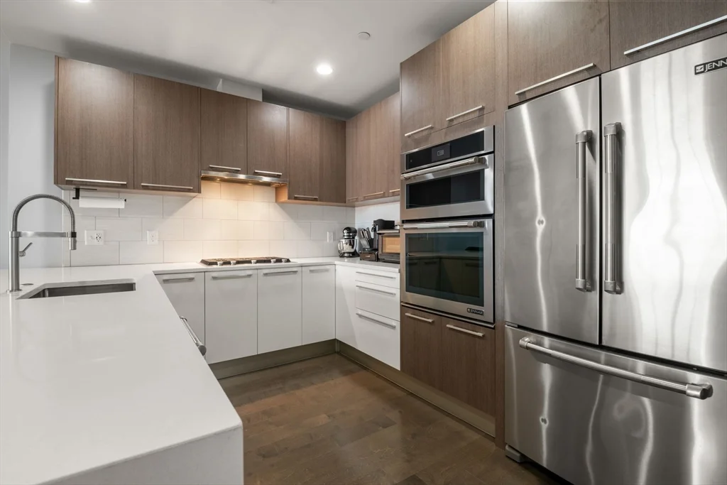 2 bed, 2 bath apartment for rent at 150 Dorchester Ave Unit 611, South Boston — photo 8 of 38