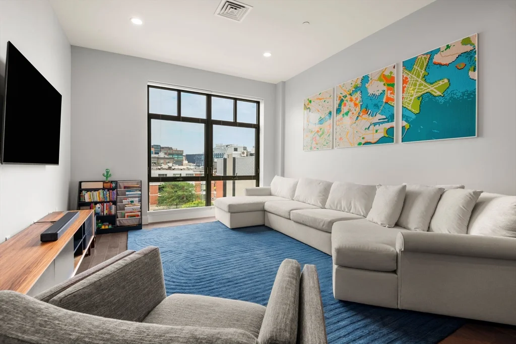 2 bed, 2 bath apartment for rent at 150 Dorchester Ave Unit 611, South Boston