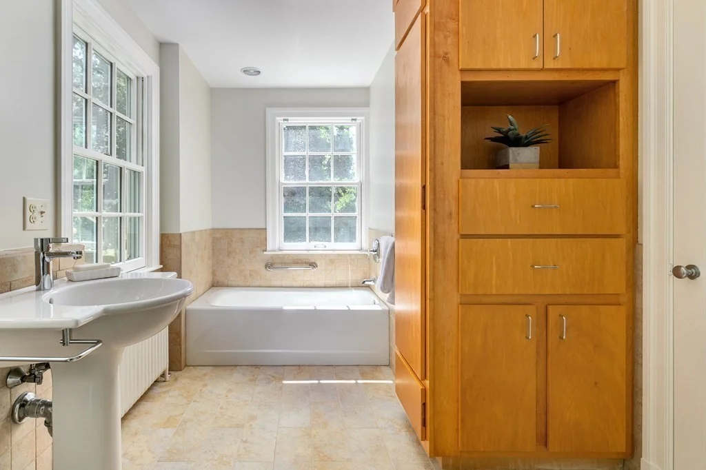 3 bed, 3 bath apartment for rent at 150 Fletcher Unit 150, Belmont — photo 16 of 20