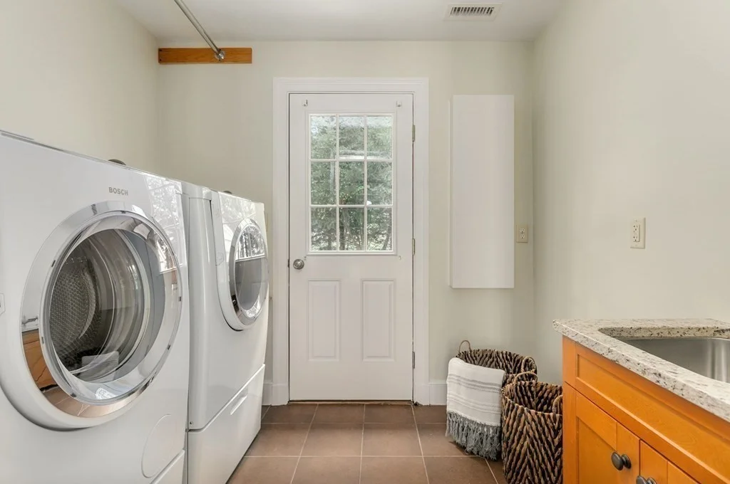 3 bed, 3 bath apartment for rent at 150 Fletcher Unit 150, Belmont — photo 19 of 20