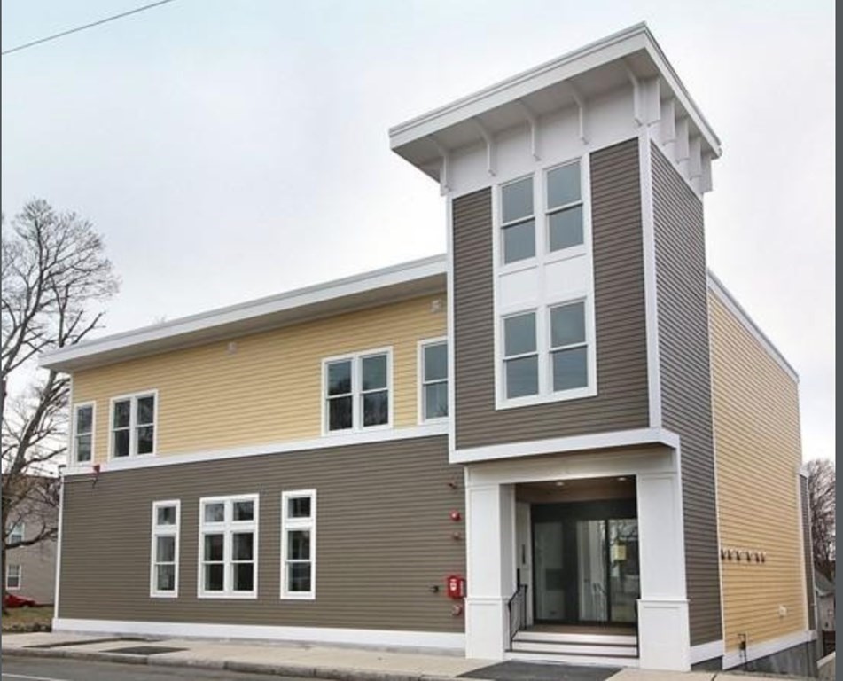 2 bed, 2 bath apartment for rent at 150 Green St Unit 2A, Melrose — photo 1 of 12