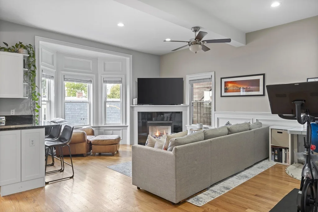 2 bed, 2 bath apartment for rent at 150 H St Unit 3, Boston — photo 7 of 17