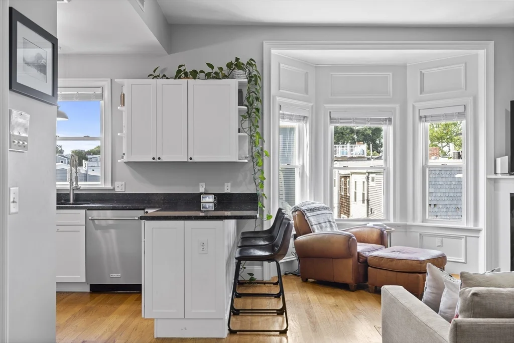 2 bed, 2 bath apartment for rent at 150 H St Unit 3, Boston — photo 4 of 17