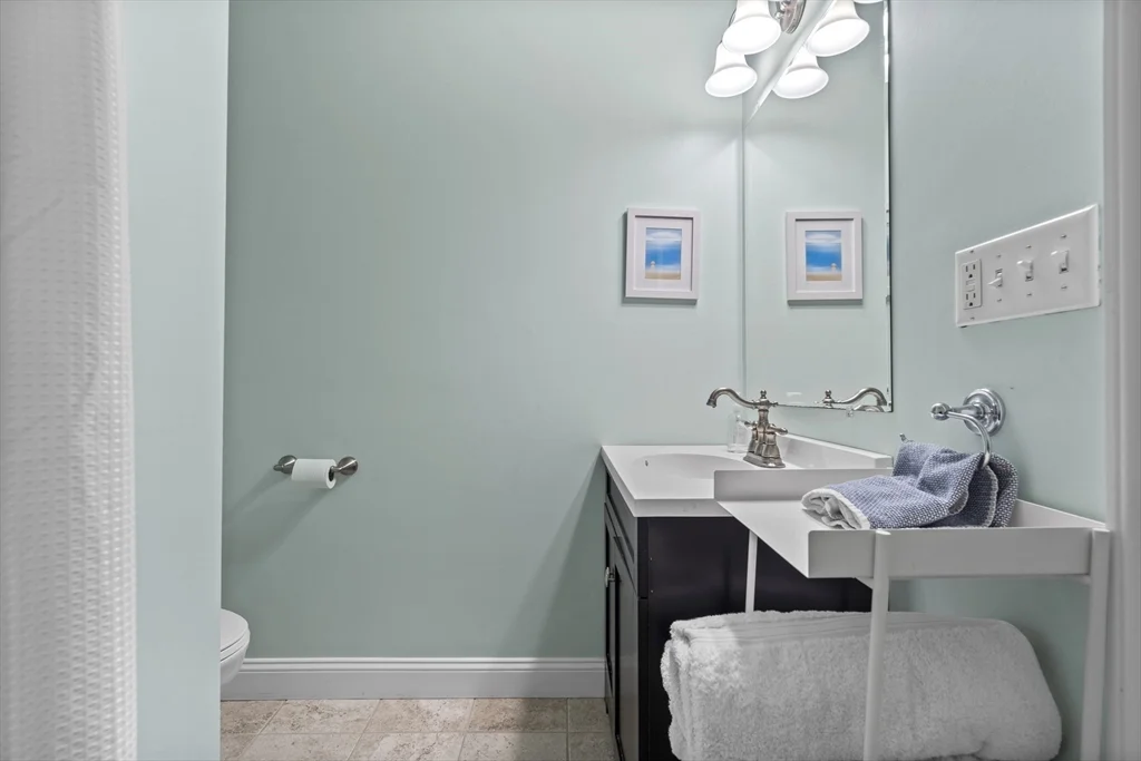 2 bed, 2 bath apartment for rent at 150 H St Unit 3, Boston — photo 12 of 17