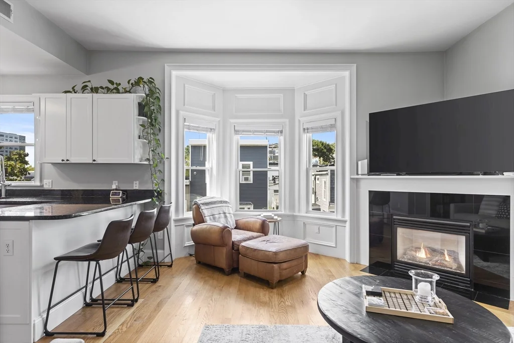 2 bed, 2 bath apartment for rent at 150 H St Unit 3, Boston — photo 5 of 17