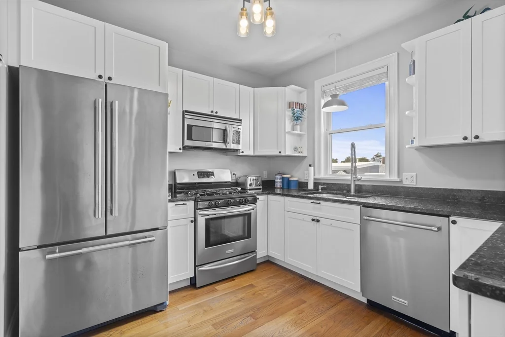 2 bed, 2 bath apartment for rent at 150 H St Unit 3, Boston — photo 2 of 17