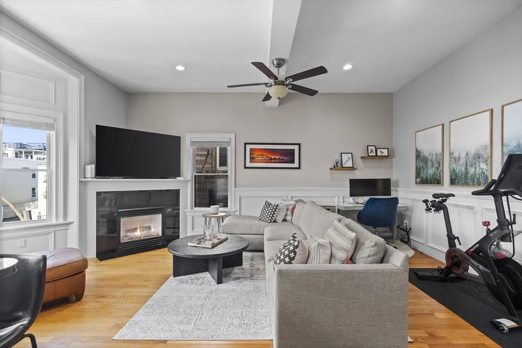 2 bed, 2 bath apartment for rent at 150 H St Unit 3, Boston — photo 6 of 17