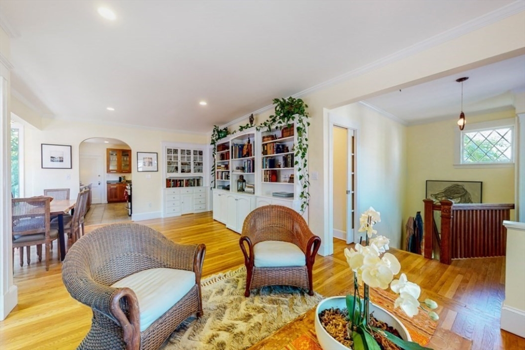 2 bed, 2 bath apartment for rent at 150 Lakeview Ave Unit 2, West Cambridge — photo 3 of 30