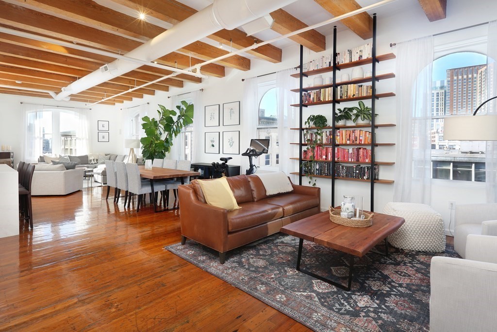 2 bed, 1 bath apartment for rent at 150 Lincoln St Unit 55A, Leather District
