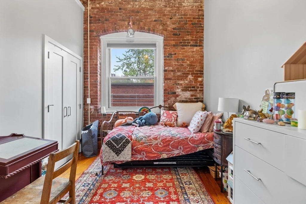 3 bed, 2 bath apartment for rent at 150 Lincoln St Unit 6A, Leather District — photo 8 of 15