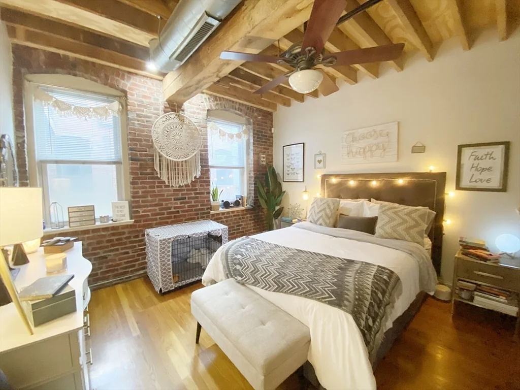 1 bed, 1 bath apartment for rent at 150 Liverpool St Unit 3, East Boston