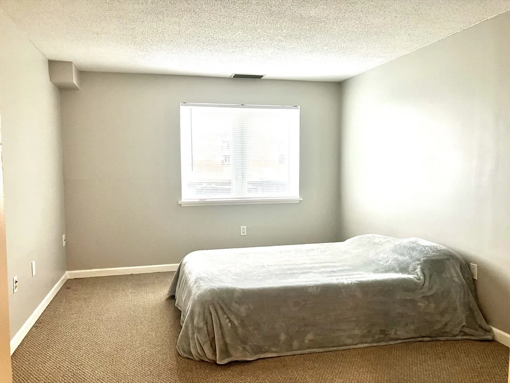 1 bed, 1 bath apartment for rent at 150 Lynnway Unit 103, Lynn — photo 9 of 17