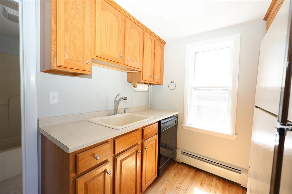 2 bed, 2 bath apartment for rent at 150 Neponset St Unit 150, Canton — photo 3 of 27