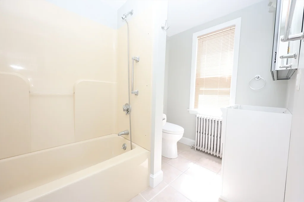2 bed, 2 bath apartment for rent at 150 Neponset St Unit 150, Canton — photo 4 of 27