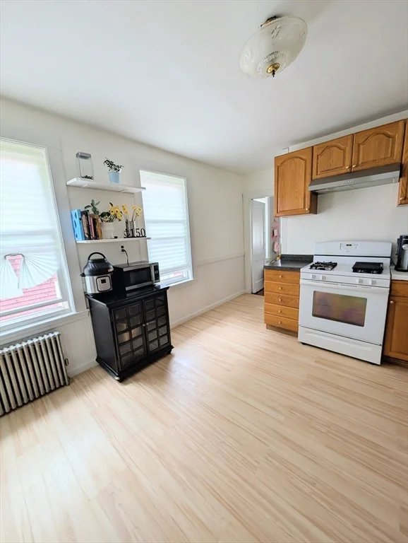 3 bed, 1 bath apartment for rent at 150 Nonantum St Unit 2, Brighton — photo 9 of 21