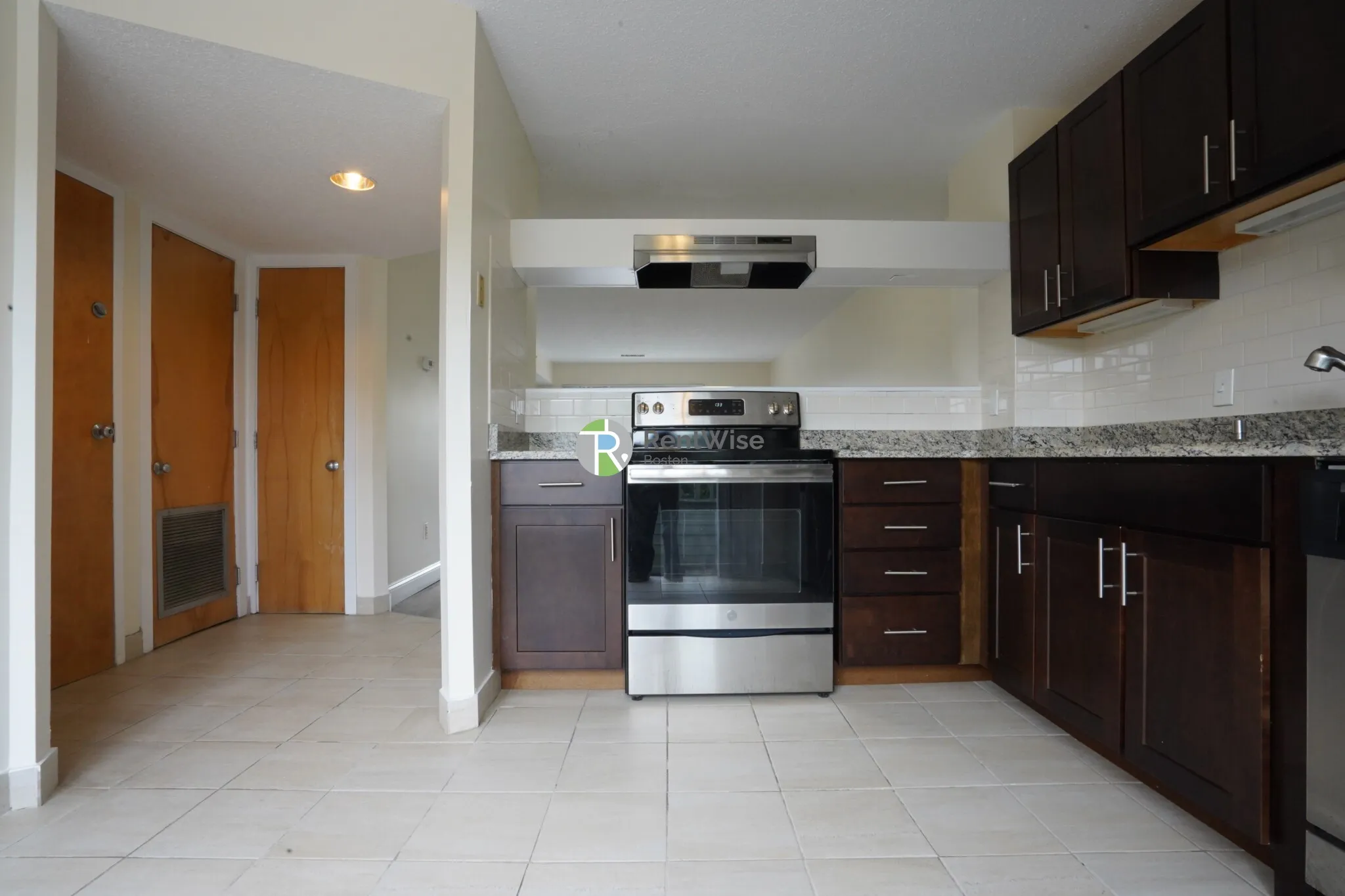 2 bed, 1.5 bath apartment for rent at 150 North Beacon St Unit A4, Oak Square — photo 6 of 18