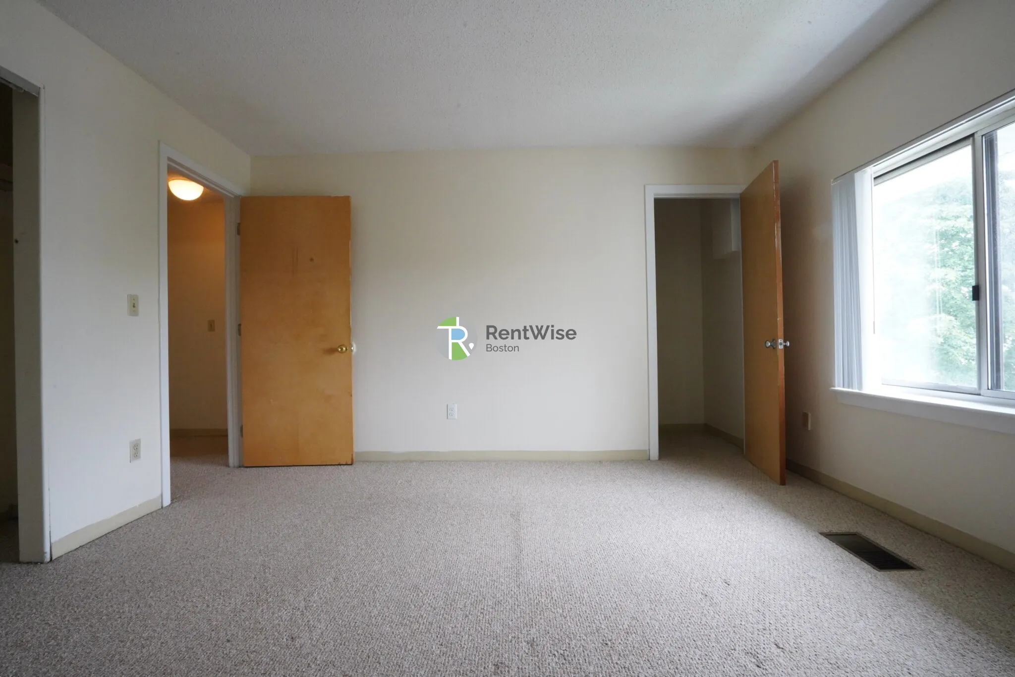 2 bed, 1.5 bath apartment for rent at 150 North Beacon St Unit A4, Oak Square — photo 13 of 18
