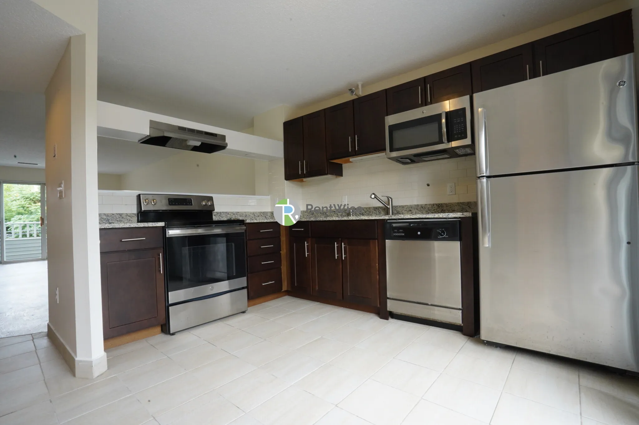 2 bed, 1.5 bath apartment for rent at 150 North Beacon St Unit A4, Oak Square — photo 5 of 18