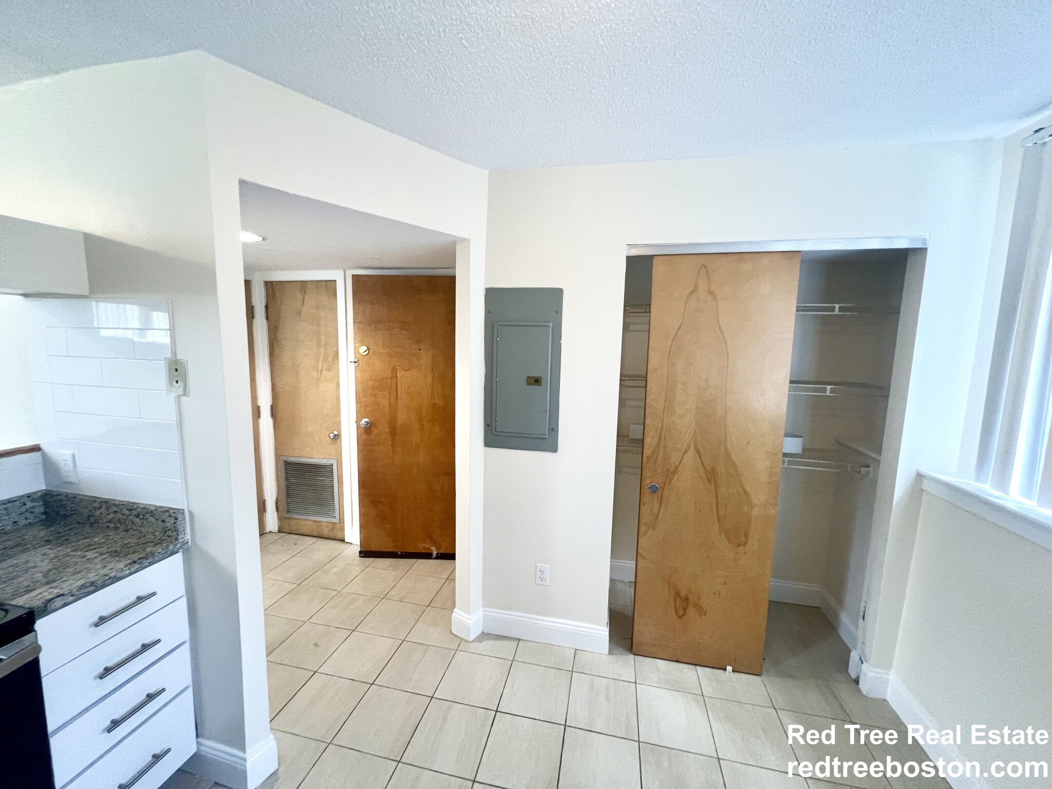2 bed, 1.5 bath apartment for rent at 150 North Beacon St Unit B2, Brighton — photo 4 of 25