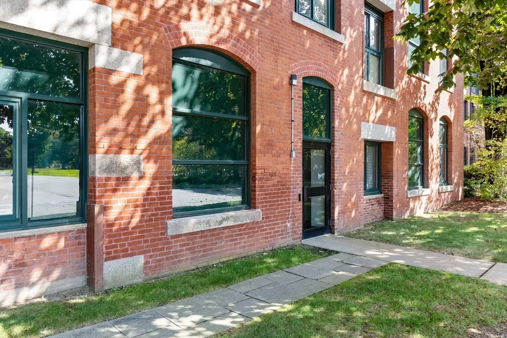 2 bed, 1 bath apartment for rent at 150 Rumford Ave Unit 123, Mansfield — photo 20 of 20