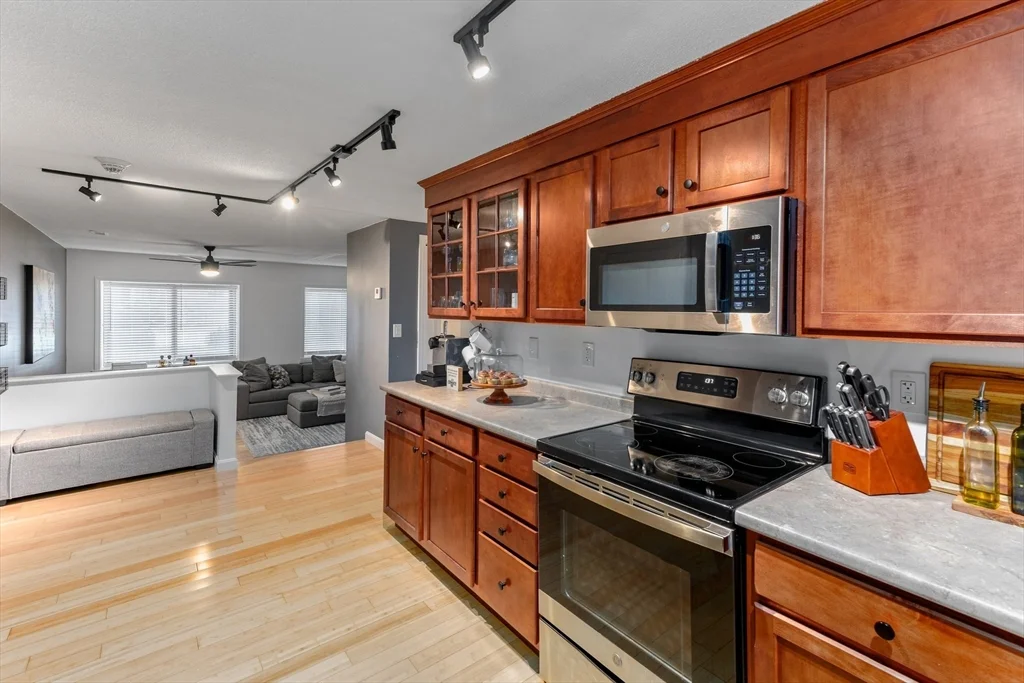 2 bed, 1 bath apartment for rent at 150 Rumford Ave Unit 123, Mansfield — photo 6 of 20