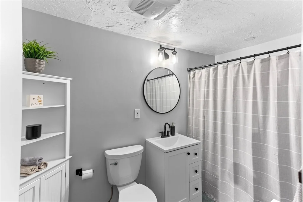 2 bed, 1 bath apartment for rent at 150 Rumford Ave Unit 123, Mansfield — photo 12 of 20