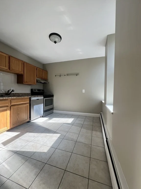 Studio bed, 1 bath apartment for rent at 150 Saint Botolph St Unit 12, Back Bay — photo 6 of 9