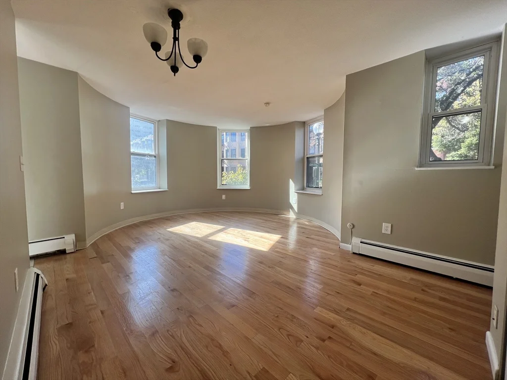 Studio bed, 1 bath apartment for rent at 150 Saint Botolph St Unit 12, Back Bay