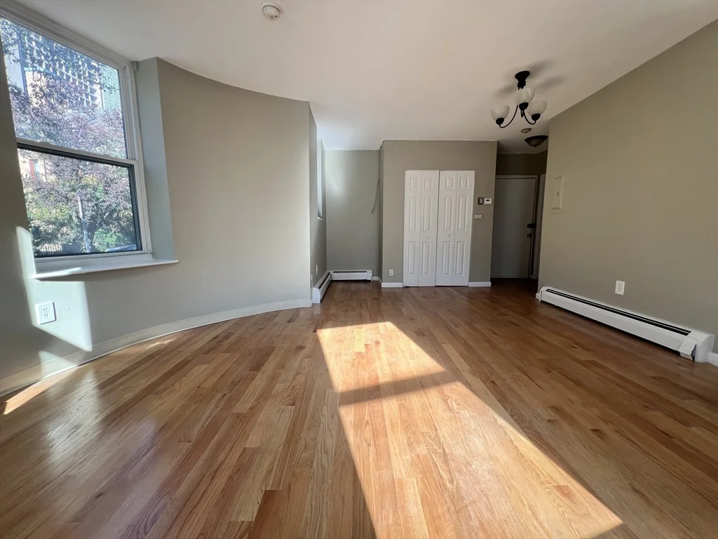 Studio bed, 1 bath apartment for rent at 150 Saint Botolph St Unit 12, Back Bay — photo 2 of 9