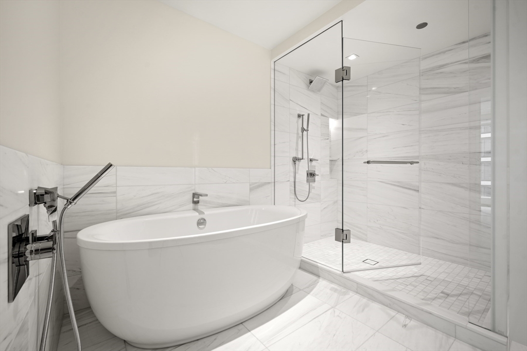 2 bed, 2 bath apartment for rent at 150 Seaport Blvd Unit 10B, Seaport District — photo 11 of 39