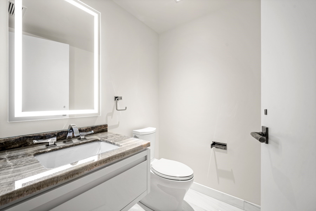 2 bed, 2 bath apartment for rent at 150 Seaport Blvd Unit 10B, Seaport District — photo 16 of 39