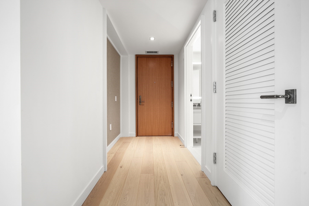 2 bed, 2 bath apartment for rent at 150 Seaport Blvd Unit 10B, Seaport District — photo 15 of 39