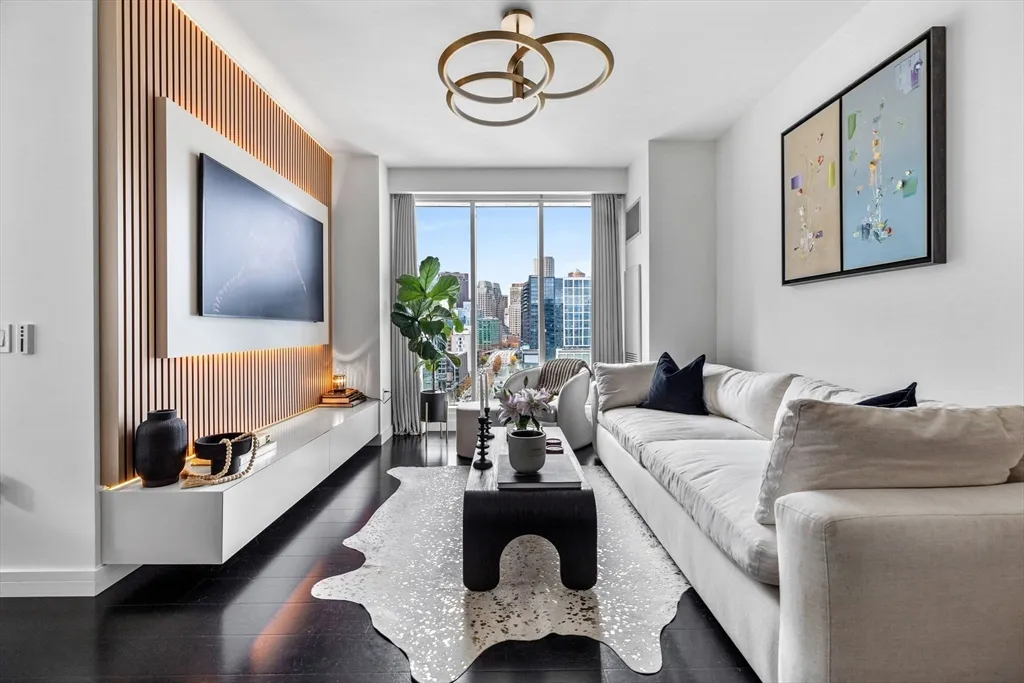 2 bed, 2 bath apartment for rent at 150 Seaport Blvd Unit 14B, Seaport District — photo 3 of 42