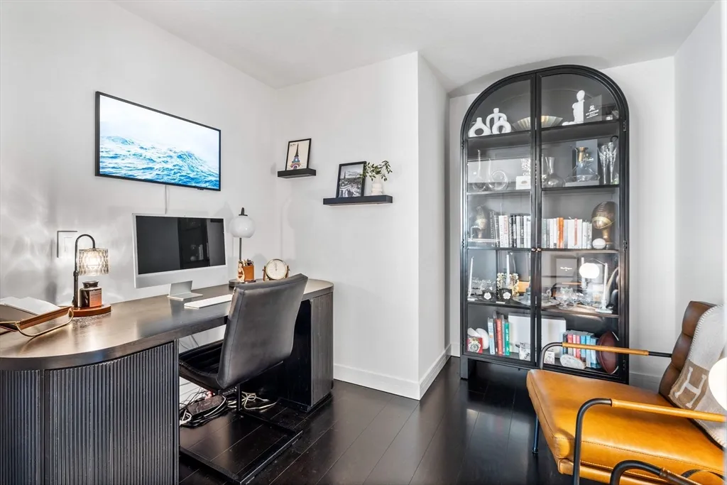 2 bed, 2 bath apartment for rent at 150 Seaport Blvd Unit 14B, Seaport District — photo 15 of 42