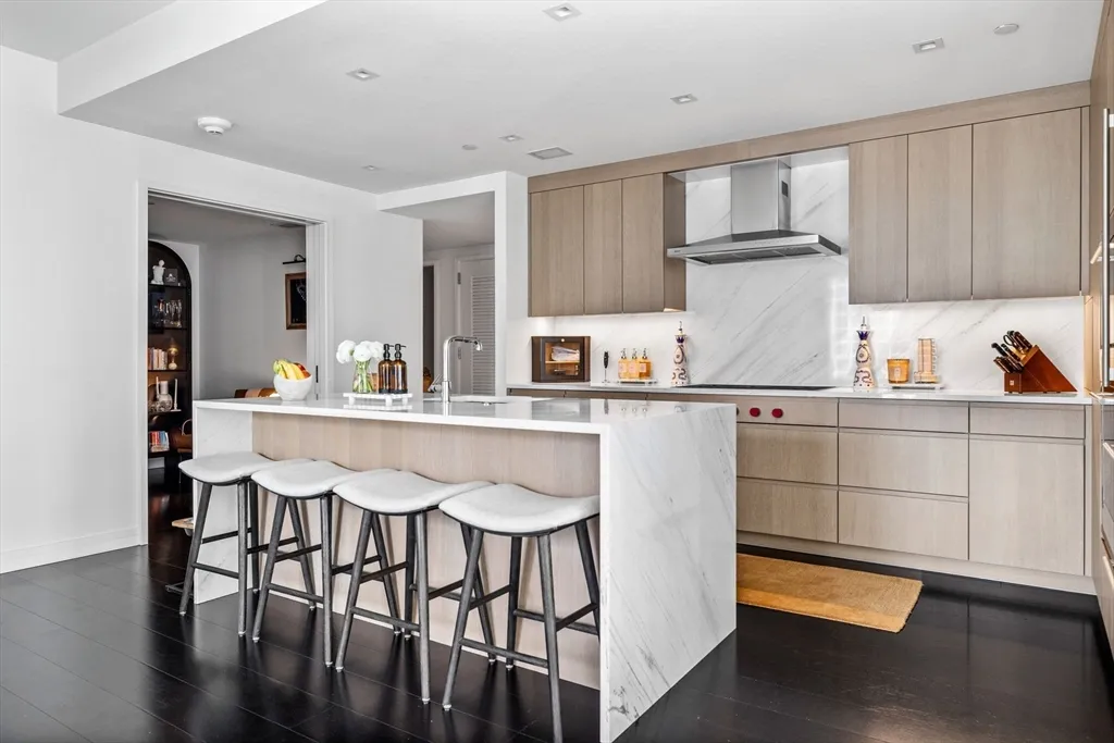 2 bed, 2 bath apartment for rent at 150 Seaport Blvd Unit 14B, Seaport District — photo 9 of 42