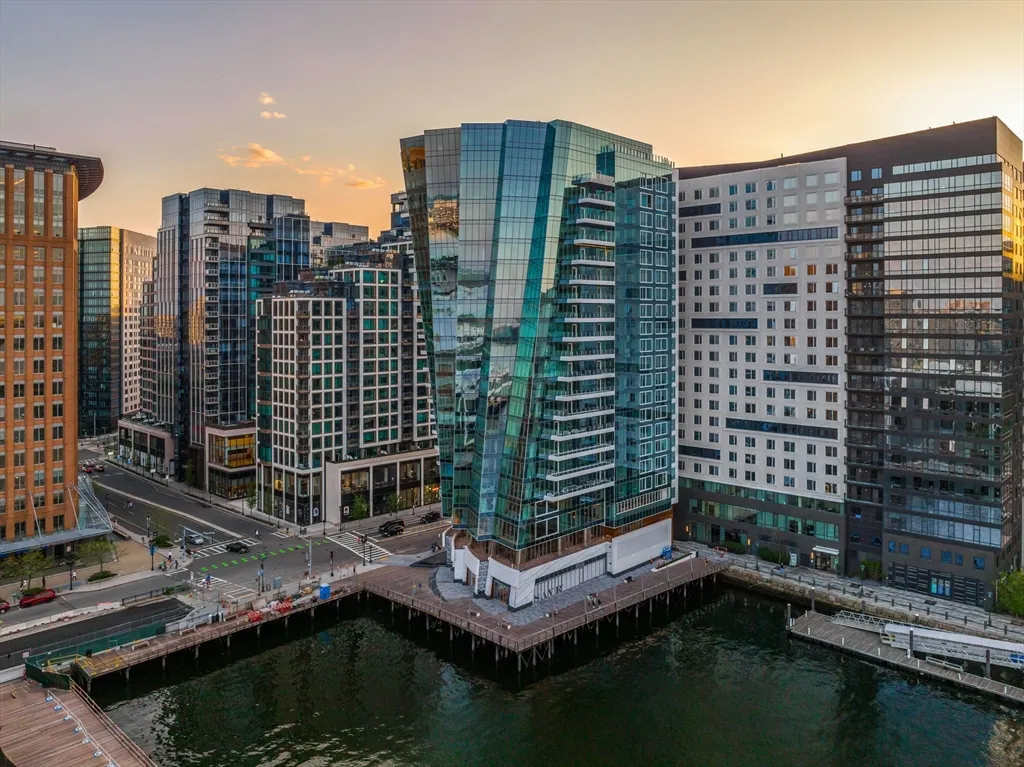 2 bed, 2 bath apartment for rent at 150 Seaport Blvd Unit 17C, Seaport District