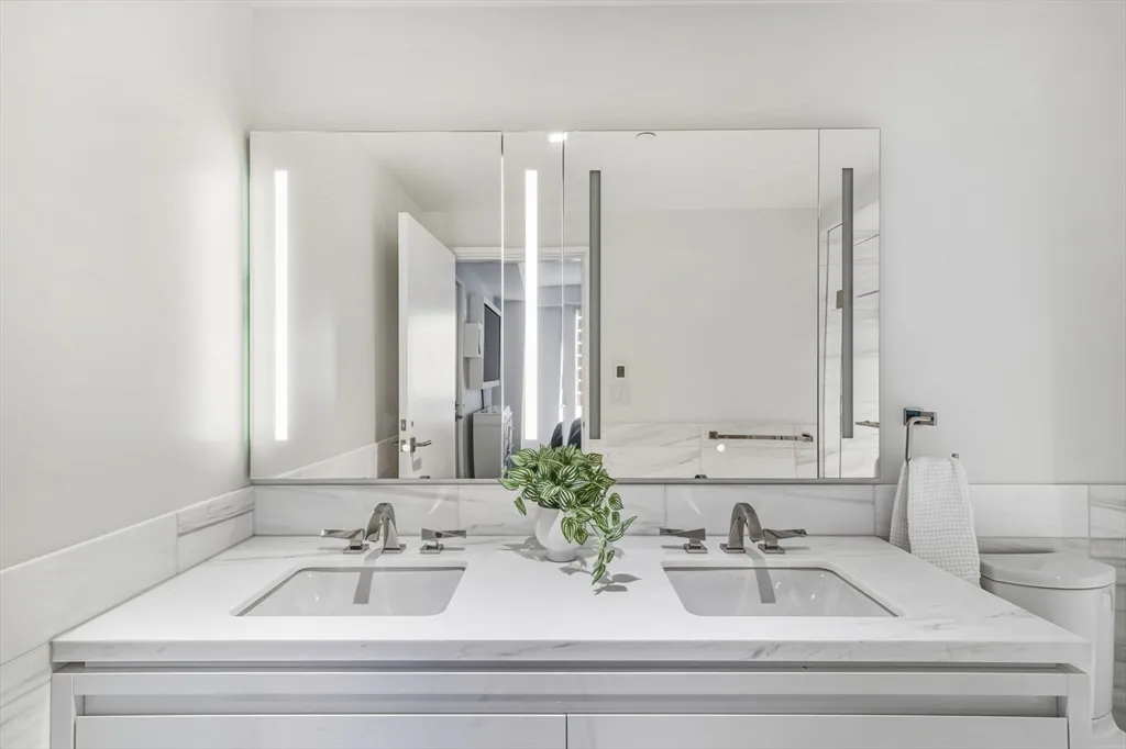 2 bed, 2 bath apartment for rent at 150 Seaport Blvd Unit 17C, Seaport District — photo 17 of 35
