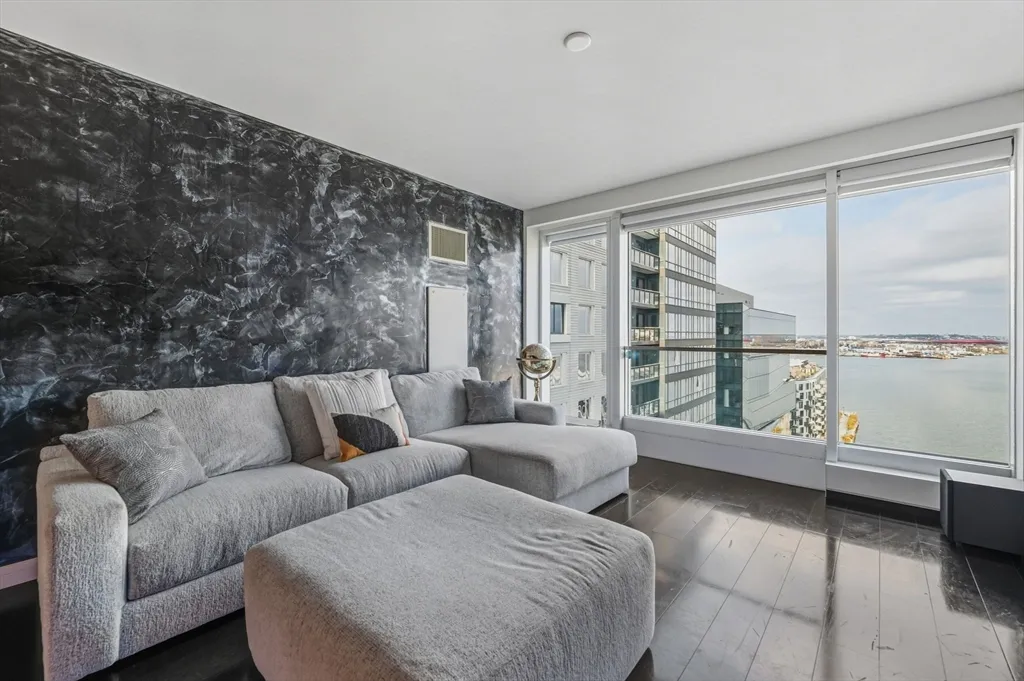 2 bed, 2 bath apartment for rent at 150 Seaport Blvd Unit 17C, Seaport District — photo 3 of 35
