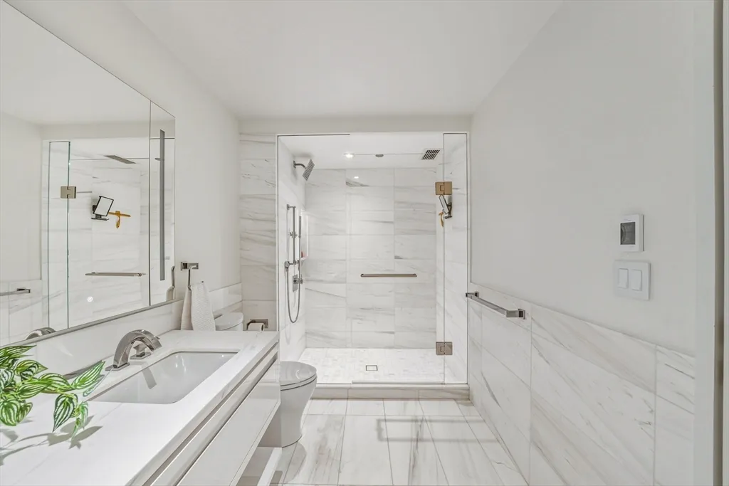 2 bed, 2 bath apartment for rent at 150 Seaport Blvd Unit 17C, Seaport District — photo 20 of 35