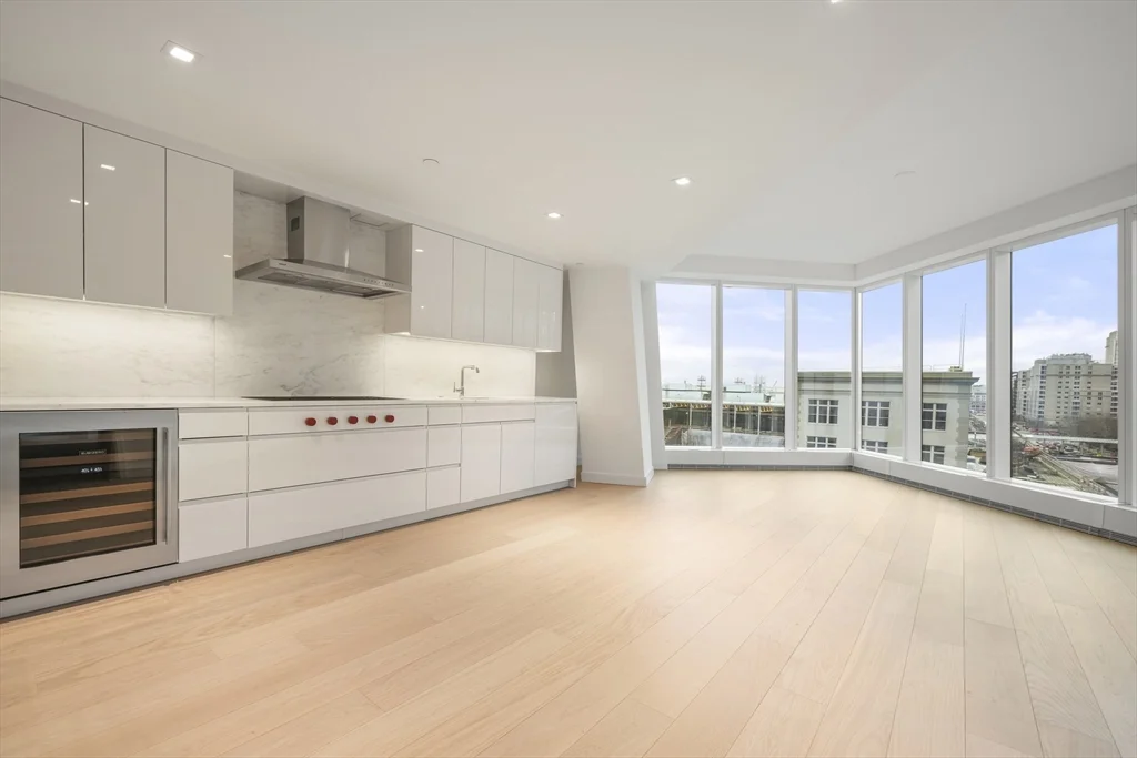 1 bed, 1 bath apartment for rent at 150 Seaport Blvd Unit 7F, Seaport District — photo 3 of 24